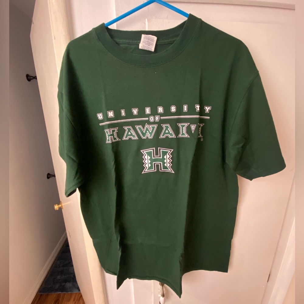 Green University of Hawaii T-shirt sz Large